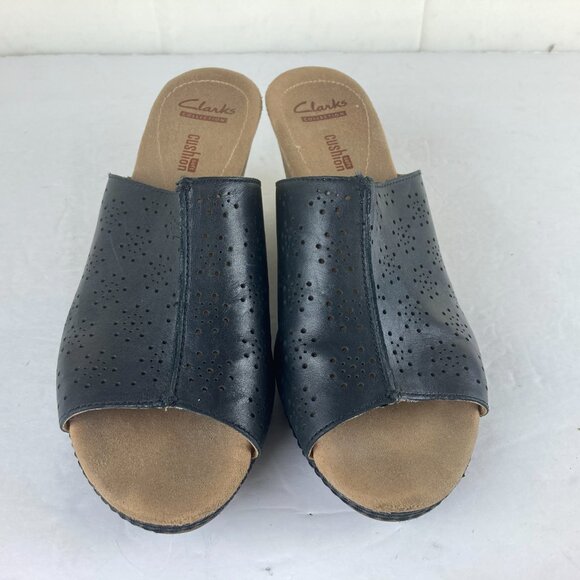 Clarks Collection Womens sz 10 Black Leather Wedge Heel Slip On Comfort Sandals - Picture 2 of 7